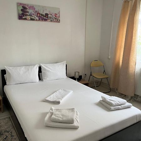 Apartament Octav デヴァ エクステリア 写真