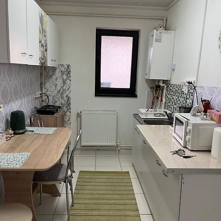 Apartament Octav デヴァ エクステリア 写真